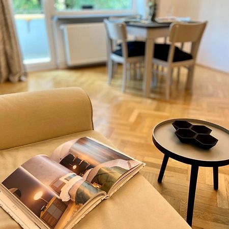 Castanilor 6 - Hip Industrial Apartment Close To City Centre Braşov Exterior foto